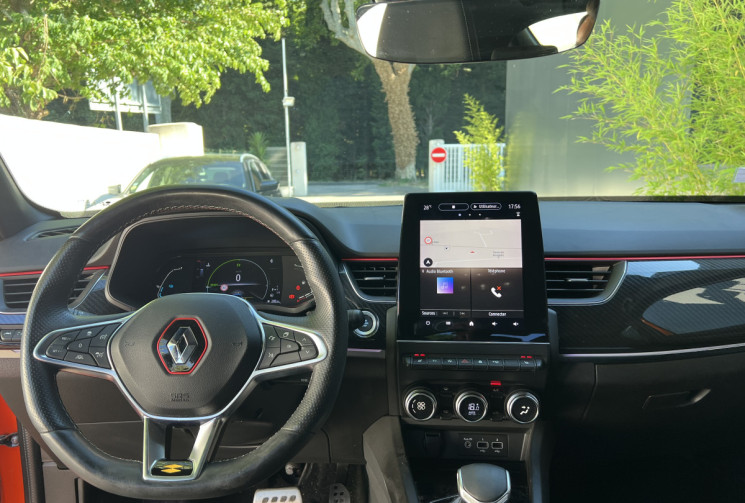 Renault Arkana 1.6 E-TECH 145 RS Line / Bose / Sièges et Volant Chauffants / Carplay 