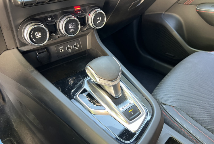 Renault Arkana 1.6 E-TECH 145 RS Line / Bose / Sièges et Volant Chauffants / Carplay 