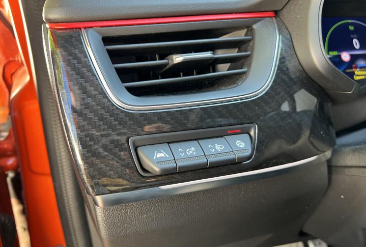 Renault Arkana 1.6 E-TECH 145 RS Line / Bose / Sièges et Volant Chauffants / Carplay 