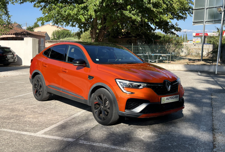 Renault Arkana 1.6 E-TECH 145 RS Line / Bose / Sièges et Volant Chauffants / Carplay 