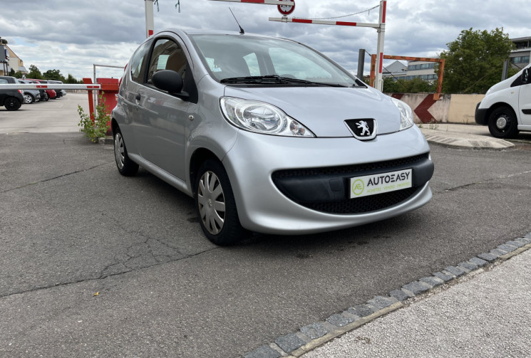 Peugeot 107 3 Portes 1.0 i 68cv