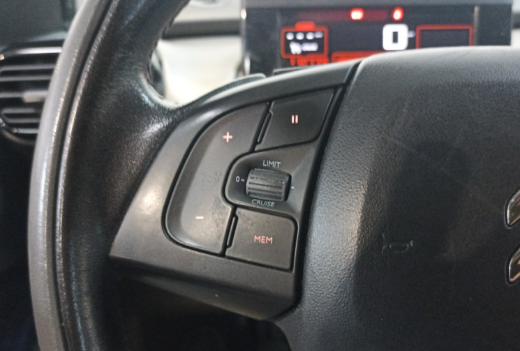 Citroën C4 CACTUS PureTech 82 Feel/Courroie de distribution changée en 2022/entretien à jour