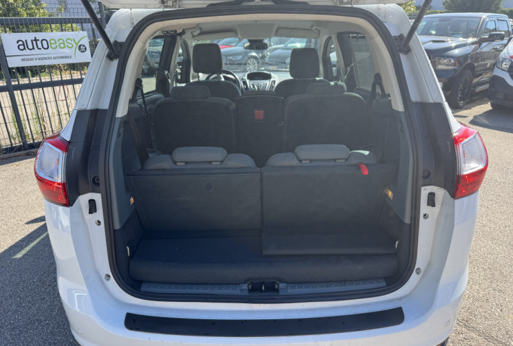 Ford GRAND C-MAX 125 CH / TITANIUM / 7 PLACES 