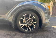 Toyota C-HR design 122HSD Hybrid 2WD 99 cv origine France 3em main 