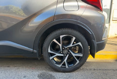 Toyota C-HR design 122HSD Hybrid 2WD 99 cv origine France 3em main 