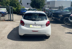 Peugeot 208 1.6 HDI / 75 CH / ACTIVE BUSINESS
