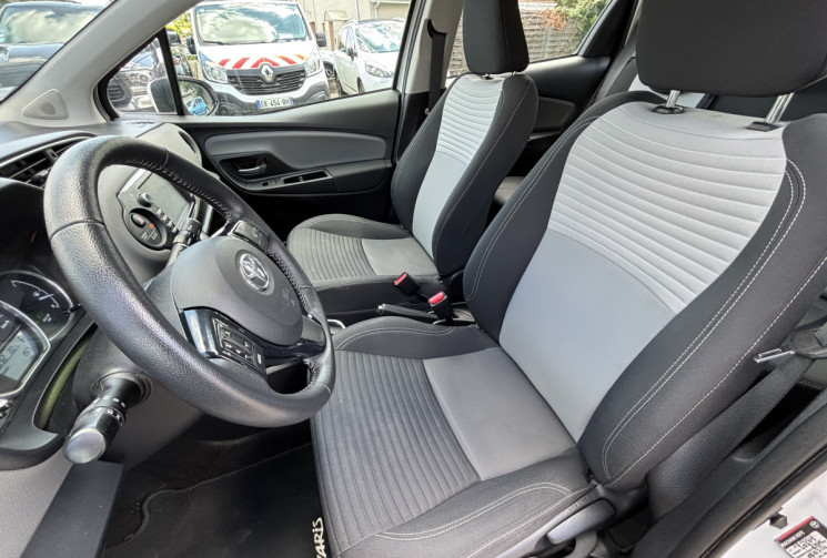 Toyota Yaris PRO 100H FRANCE BUSINESS