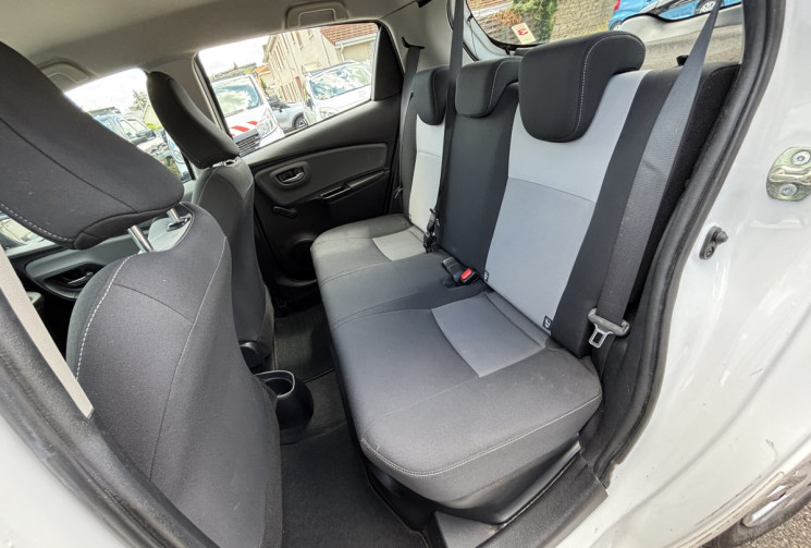 Toyota Yaris PRO 100H FRANCE BUSINESS