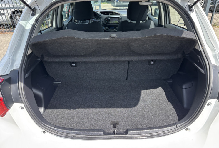 Toyota Yaris PRO 100H FRANCE BUSINESS