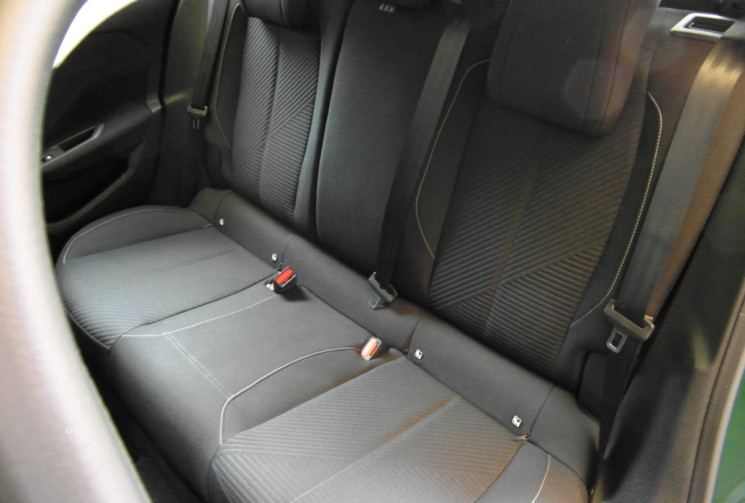 Peugeot 308 308 BLUEHDI 130 CH S&S EAT8 ACTIVE PACK +ATTELAGE 