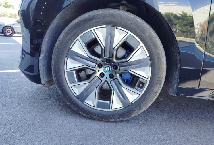 BMW iX iX I (I20) phase 1