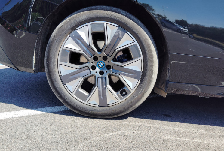 BMW iX iX I (I20) phase 1