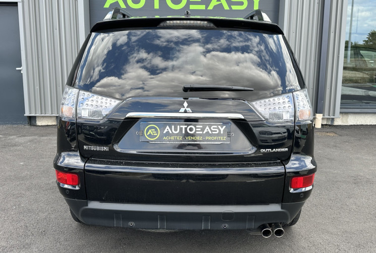 Mitsubishi OUTLANDER 2.2 DI-D Intense 4X4 177 cv 7 places 