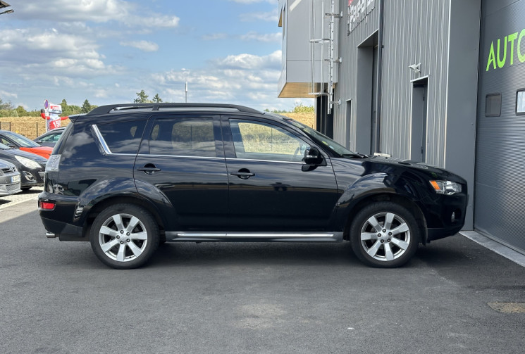 Mitsubishi OUTLANDER 2.2 DI-D Intense 4X4 177 cv 7 places 