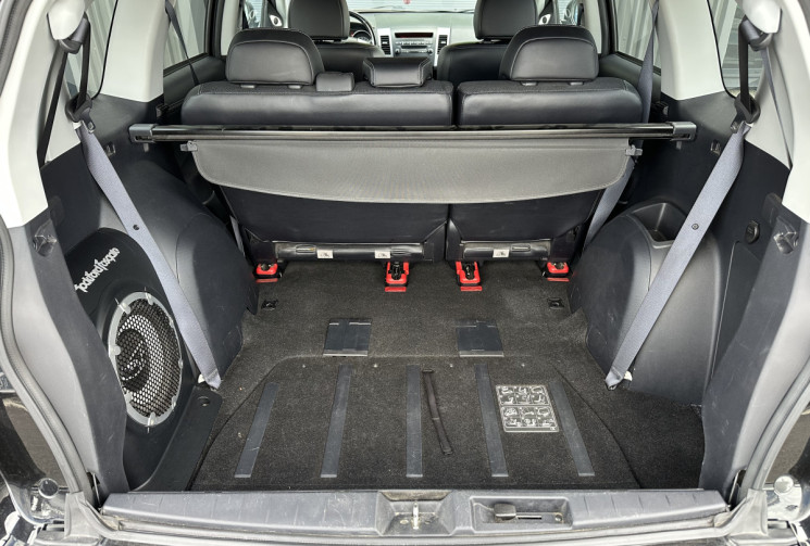 Mitsubishi OUTLANDER 2.2 DI-D Intense 4X4 177 cv 7 places 