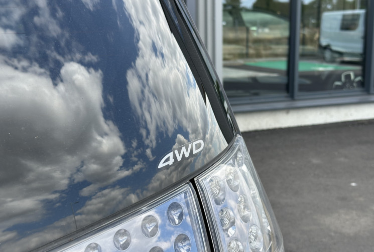 Mitsubishi OUTLANDER 2.2 DI-D Intense 4X4 177 cv 7 places 