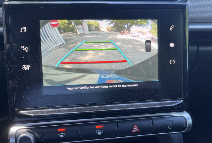 Citroën C3 1.2 Puretech 110 SHINE  EAT6 / Distribution OK / Carplay / Caméra + Radars