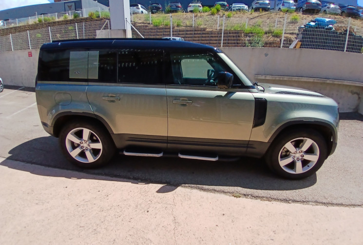 Land-Rover Defender II 110 D240 SD4 2.0 TDCI 4WD FIRST EDITION