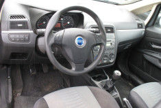 FIAT GRANDE PUNTO 1.3 JTD 75  5 PORTES POUR PRO DE L'AUTO MARCHAND