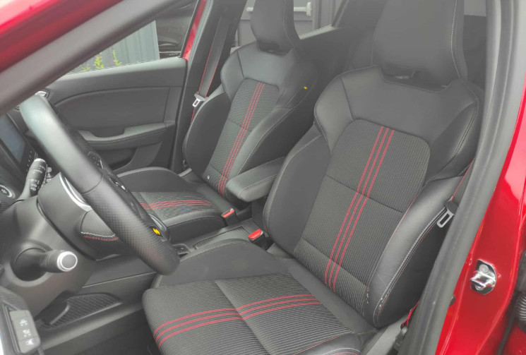Renault Clio V 1.6 140 E-TECH HYBRID RS LINE