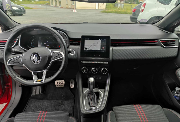 Renault Clio V 1.6 140 E-TECH HYBRID RS LINE