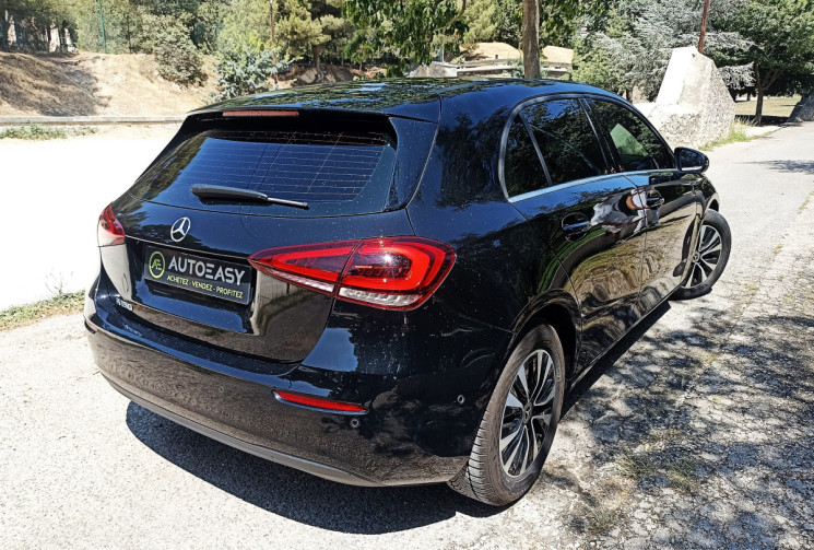 Mercedes Classe A A180 136 CH Progressive line - Grand écran - Cuir