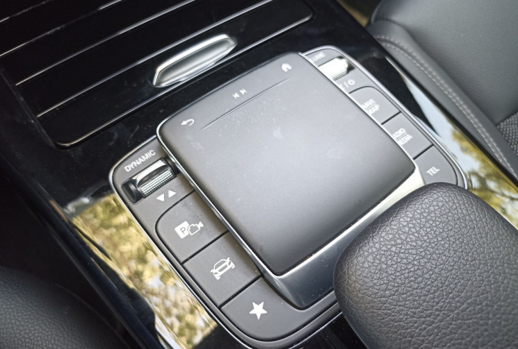 Mercedes Classe A A180 136 CH Progressive line - Grand écran - Cuir
