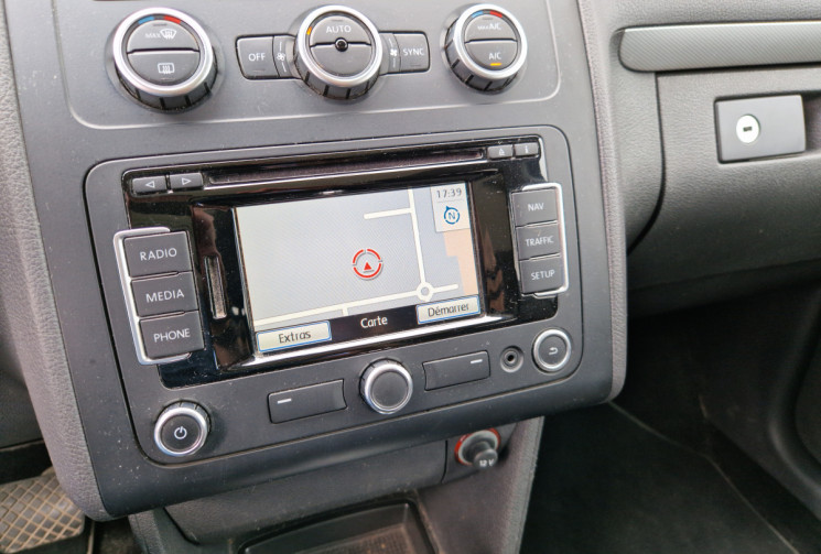 Volkswagen Touran DSG7 CONFORLINE TOIT OUVRANT