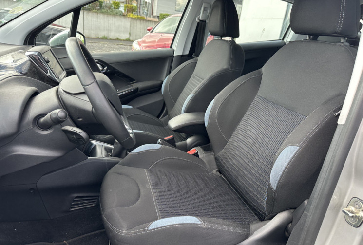 Peugeot 208 1.6 HDI 92 BUSINESS PACK