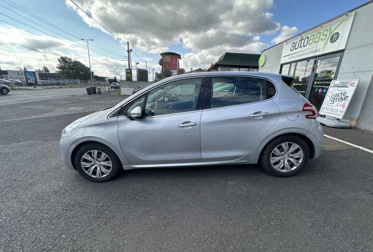 Peugeot 208 1.6 HDI 92 BUSINESS PACK