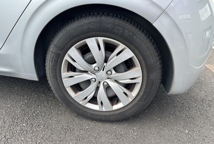 Peugeot 208 1.6 HDI 92 BUSINESS PACK