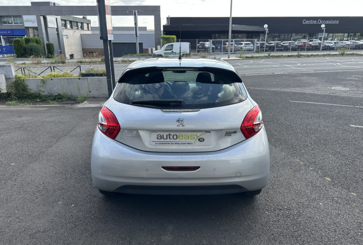 Peugeot 208 1.6 HDI 92 BUSINESS PACK