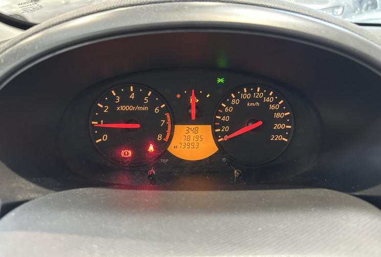 Nissan Micra 1.2i / 65ch / Garantie 6 mois minimum