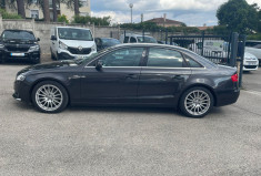 Audi A4 2.0 TDI / 143 CH / S LINE