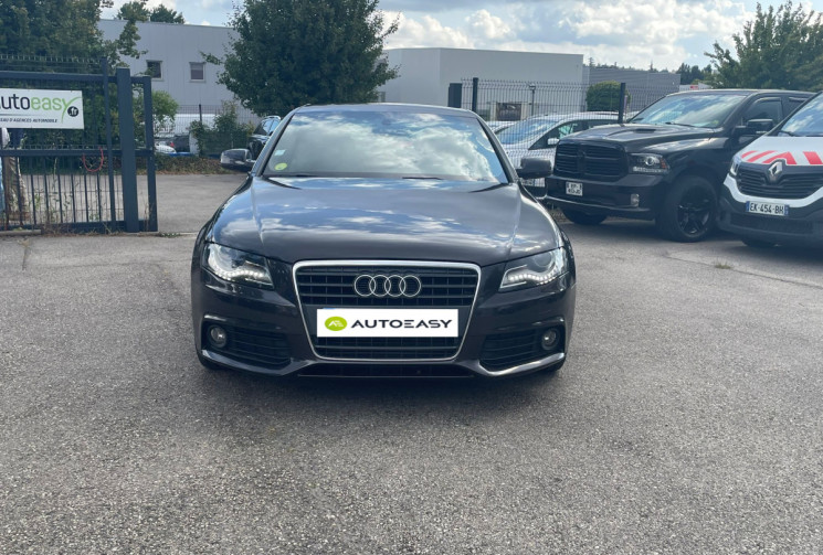 Audi A4 2.0 TDI / 143 CH / S LINE