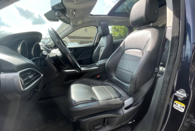 Jaguar F-Pace 2.0 / 180 CH / PRESTIGE