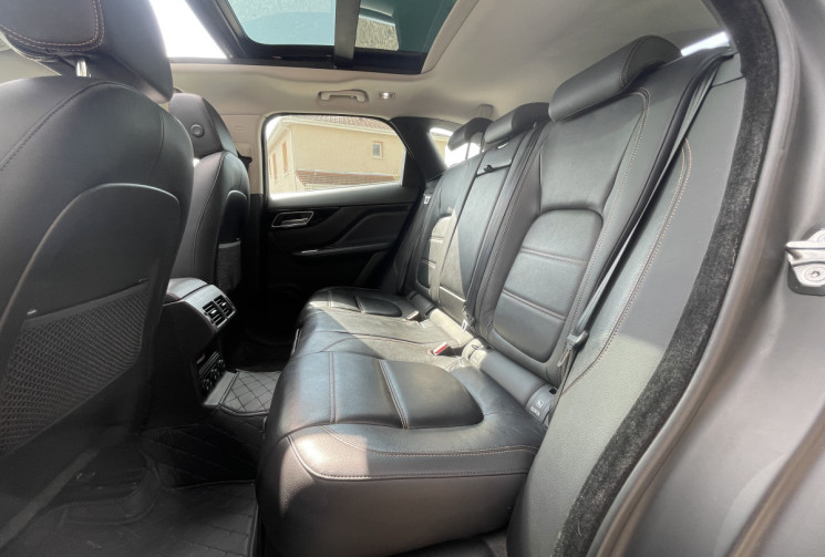 Jaguar F-Pace 2.0 / 180 CH / PRESTIGE