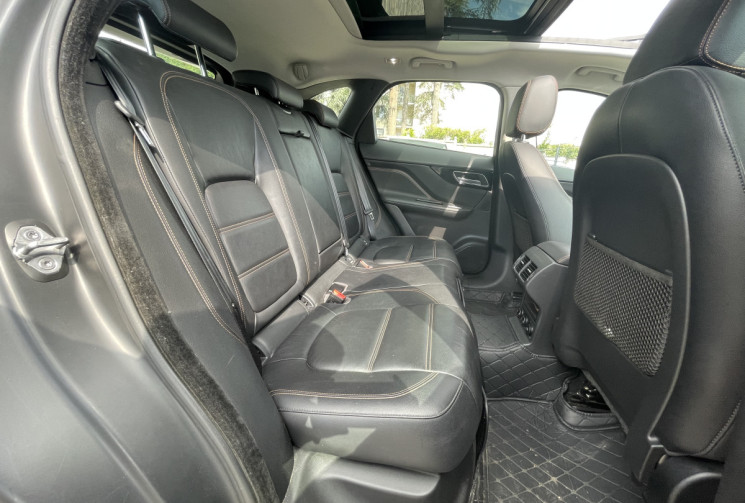 Jaguar F-Pace 2.0 / 180 CH / PRESTIGE