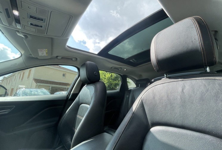 Jaguar F-Pace 2.0 / 180 CH / PRESTIGE