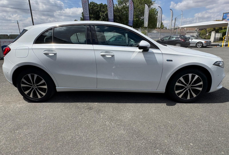Mercedes Classe A 250 E 8G-DCT 218 BUSINESS LINE  / EXCELLENT ETAT / 1ERE MAIN / GARANTIE 12 MOIS