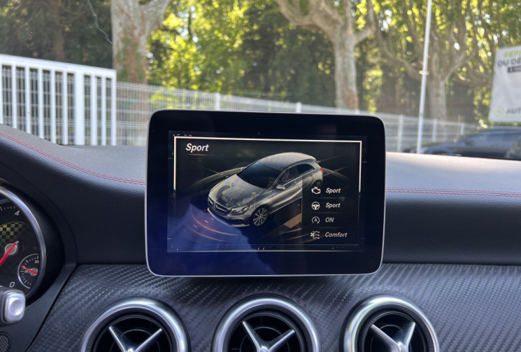 Mercedes Classe A 220 d 7G-DCT Fascination AMG / Toit Ouvrant / Sièges Electriques Chauffants 