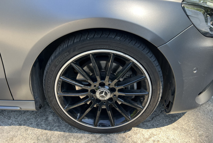 Mercedes Classe A 220 d 7G-DCT Fascination AMG / Toit Ouvrant / Sièges Electriques Chauffants 