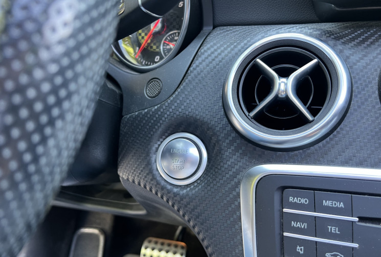 Mercedes Classe A 220 d 7G-DCT Fascination AMG / Toit Ouvrant / Sièges Electriques Chauffants 