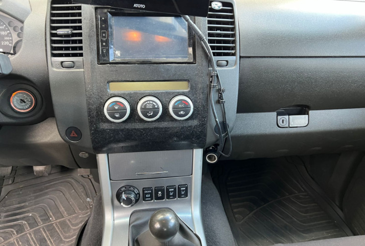 Nissan Navara Phase 2 2.5 dCi Pickup KING CAB 4WD 144 cv CONNECT EDITION