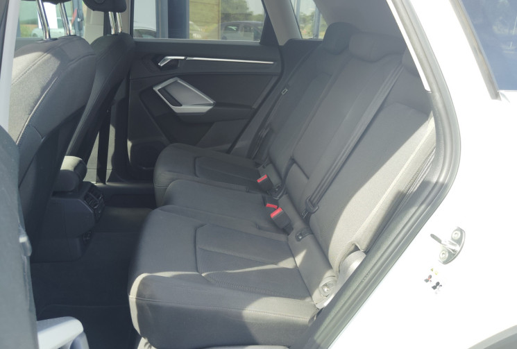Audi Q3 TFSI 150ch Business line 