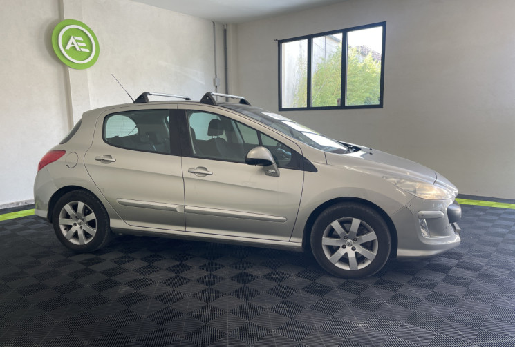 Peugeot 308 2.0 HDi136 Feline FAP BVA 
