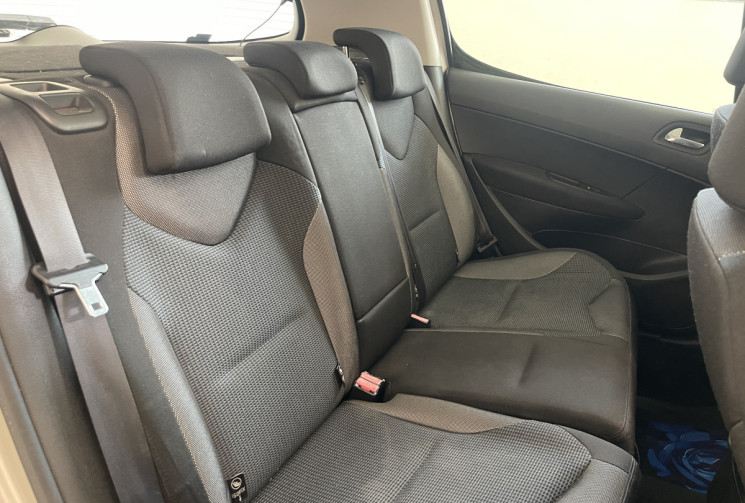 Peugeot 308 2.0 HDi136 Feline FAP BVA 
