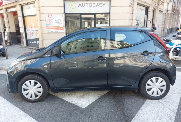Toyota Aygo 1.0 vvti 72 ch X black