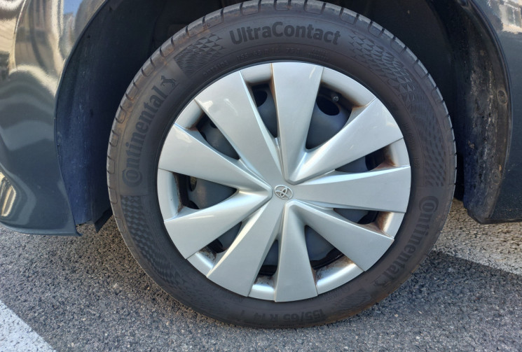 Toyota Aygo 1.0 vvti 72 ch X black