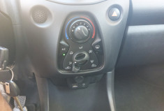Toyota Aygo 1.0 vvti 72 ch X black